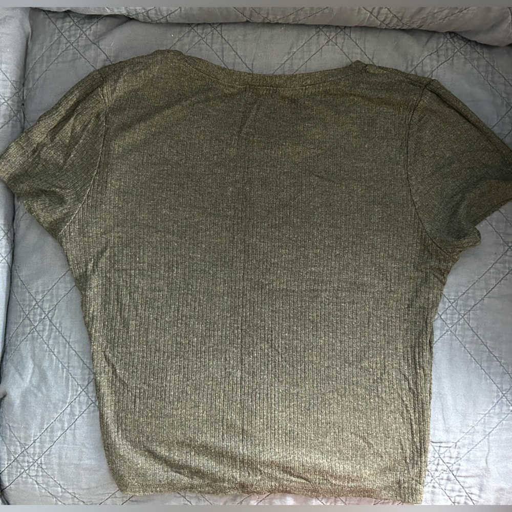 Bozolo Ribbed Crop Top - Picture 2 of 2